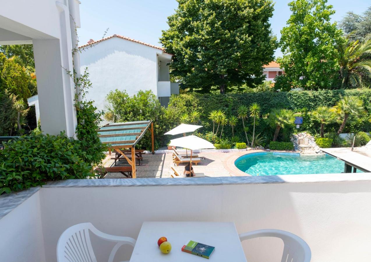 Aristides Hotel Fúrka Kültér fotó