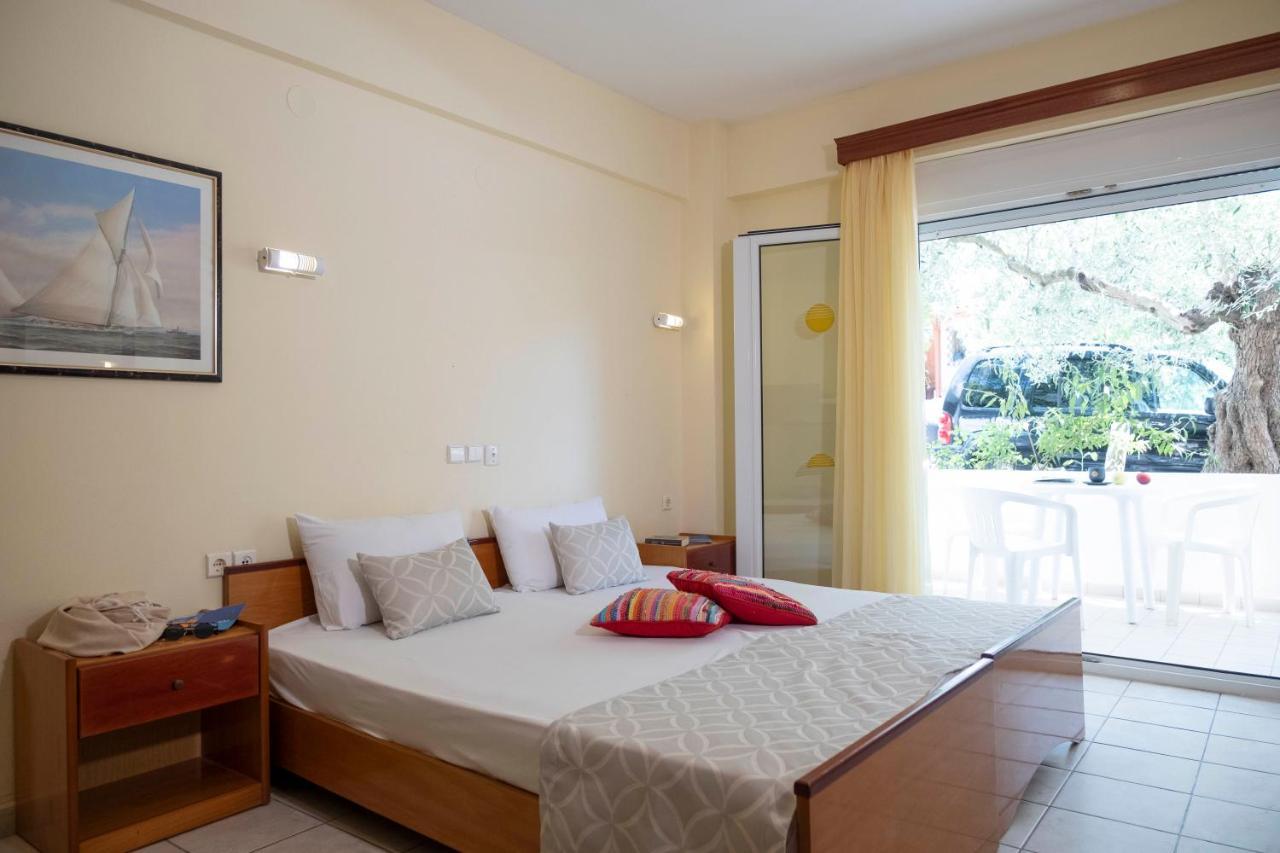 Aristides Hotel Fúrka Kültér fotó