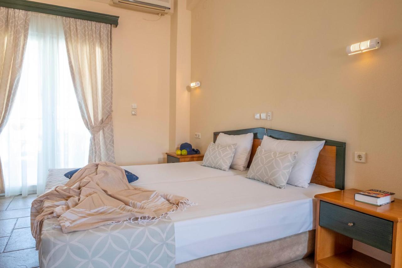 Aristides Hotel Fúrka Kültér fotó
